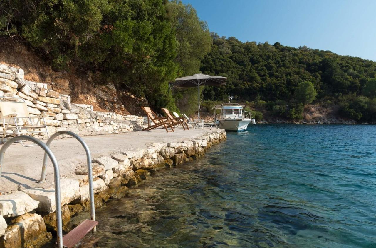 Meganisi Blue Villa Spartokhórion Екстериор снимка